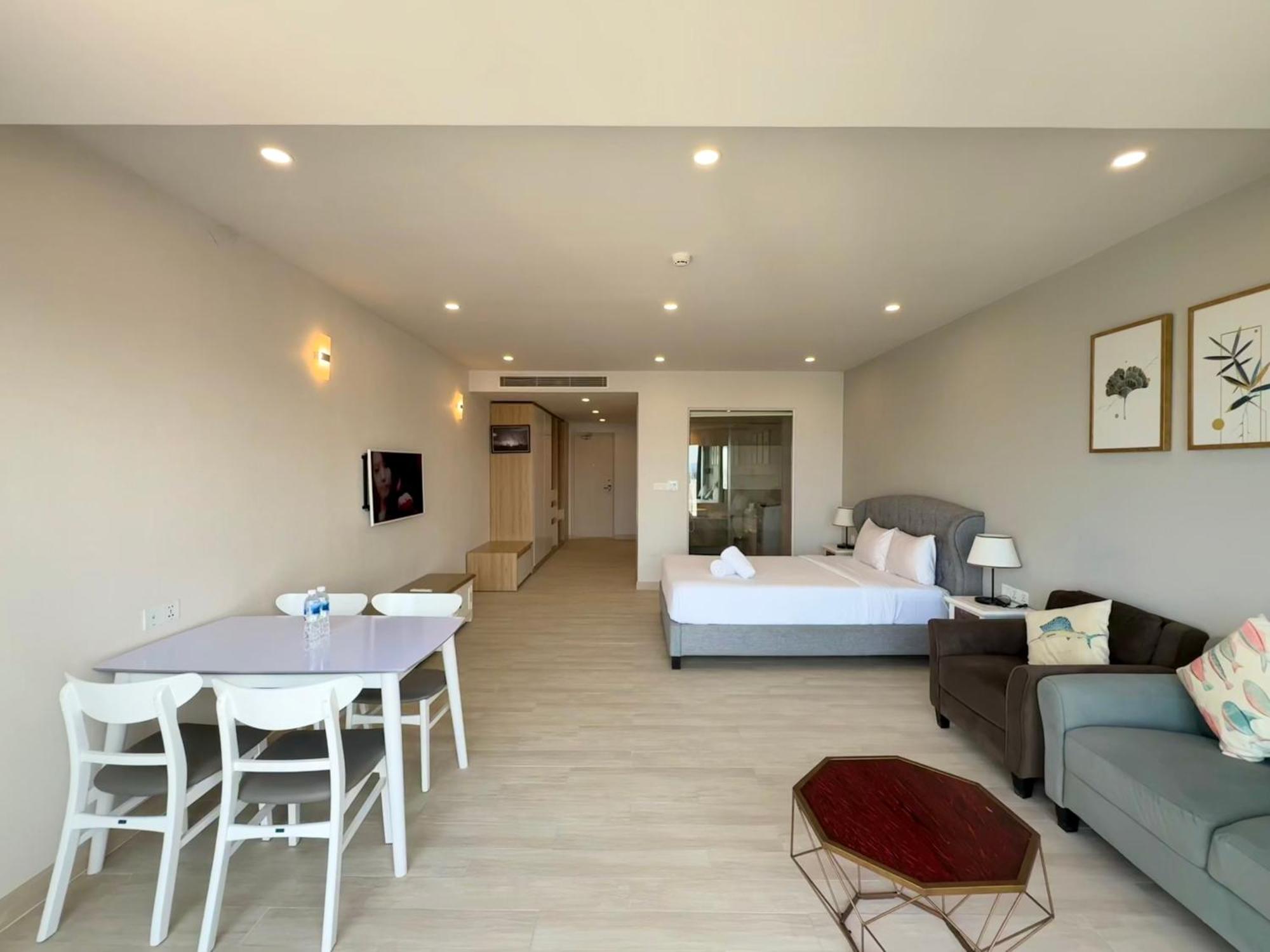 Gold Coast Nha Trang Luxury Apartment - Ocean View Bagian luar foto